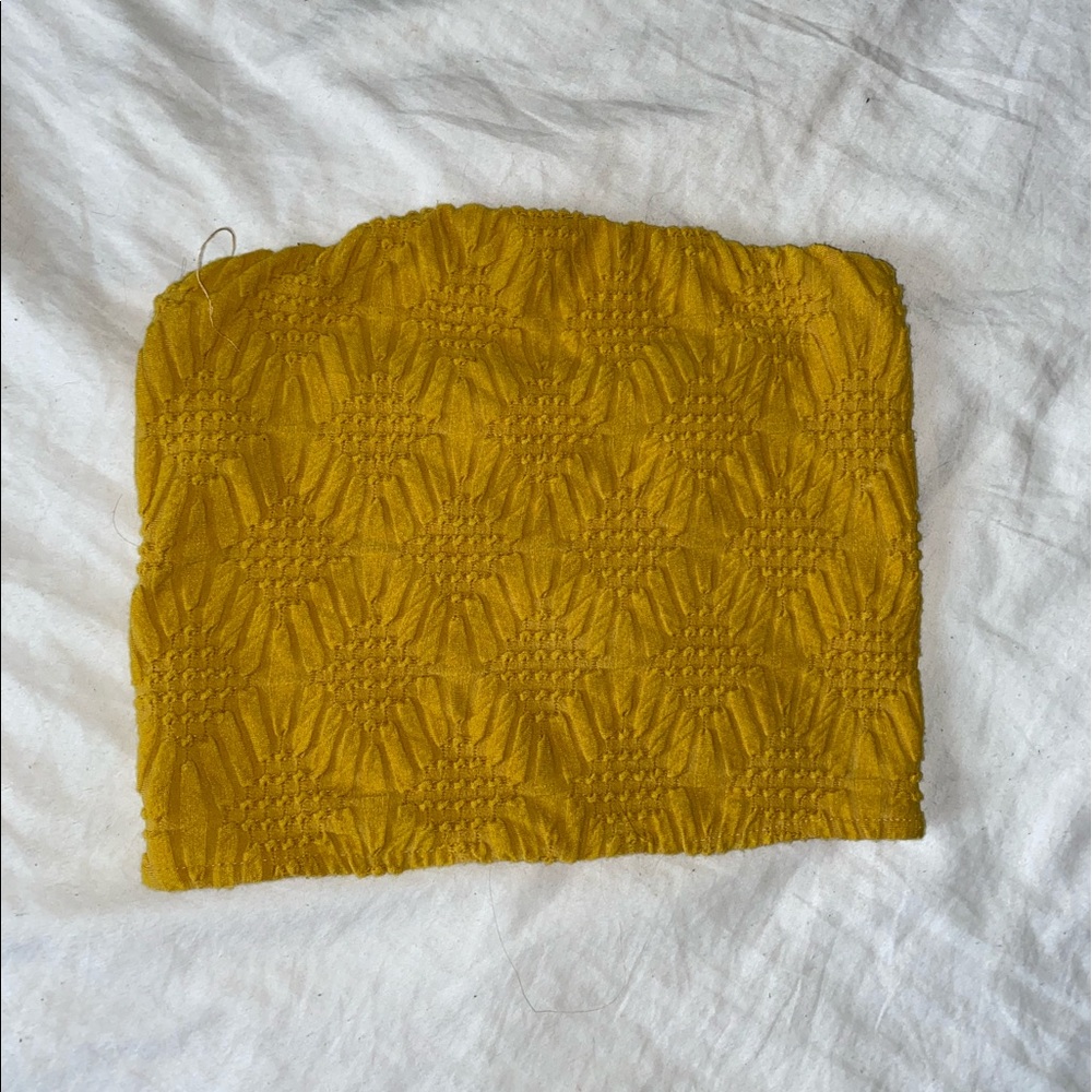 Urban Outfitters Yellow Crop stop